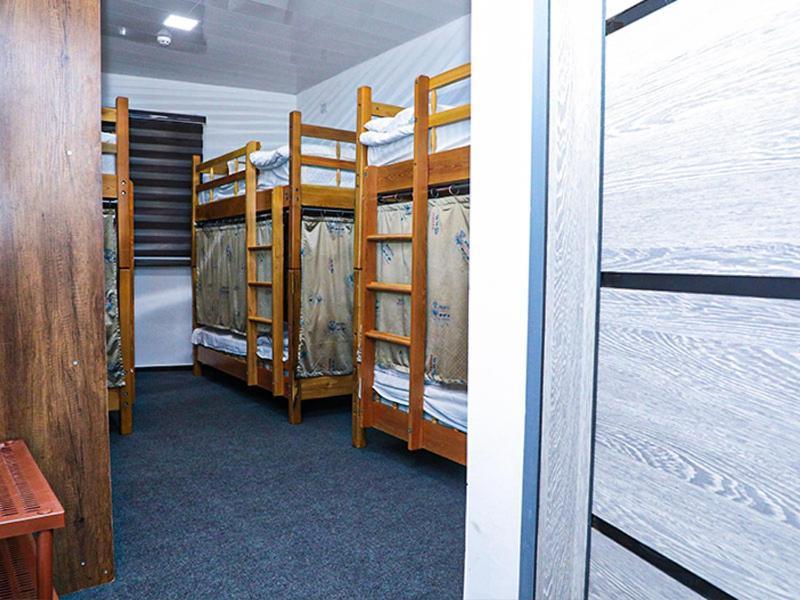 House De Moon Hostel Tashkent Room photo